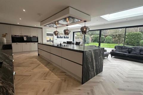 4 bedroom detached house for sale, George Lane, Walkington, Beverley