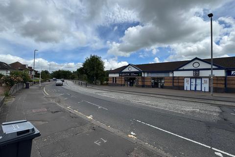 Retail property (high street) to rent, 190 Milngavie Rd Bearsden G61 3DX