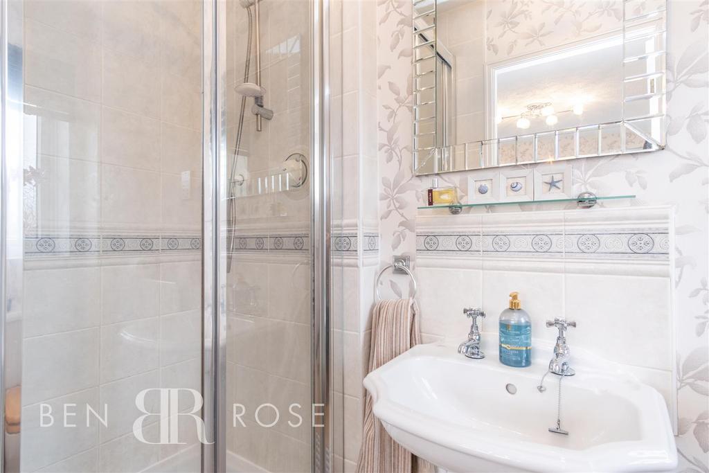 Master Ensuite