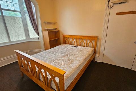 undefined, Wimborne Road, Bournemouth, BH3