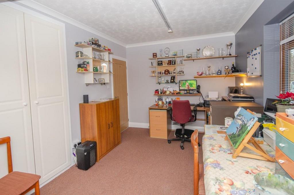 Bedroom two pic 2.jpg