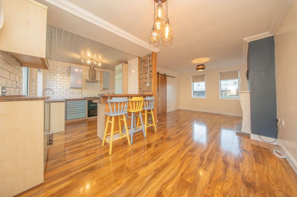 Dining/Kitchen/Lounge