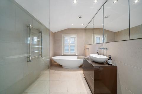 3 bedroom terraced house for sale, Paxton Road, London W4
