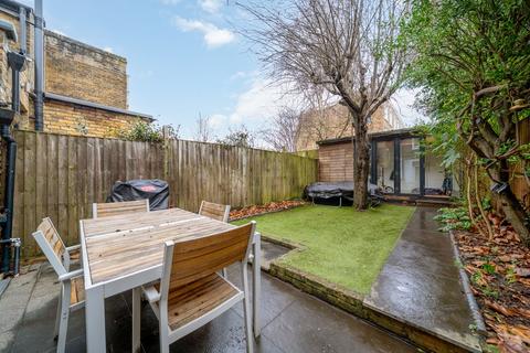 3 bedroom terraced house for sale, Paxton Road, London W4
