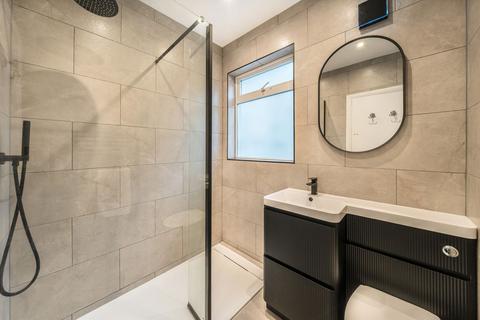 1 bedroom flat for sale, Salford Road, London SW2
