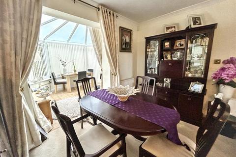 undefined, Cullen View, Probus