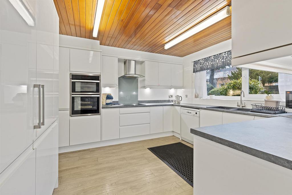 1 Holly Court, Sheffield 12 297.jpg