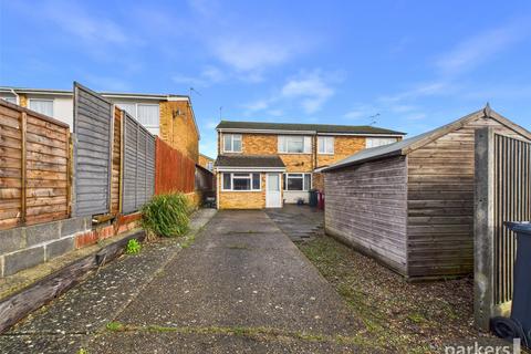 Quantock Avenue, Reading RG4