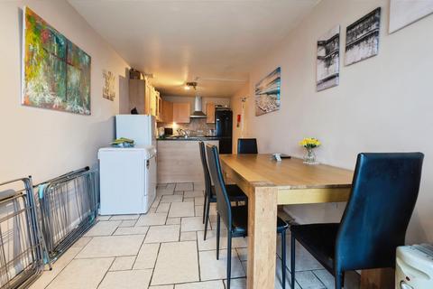 undefined, Garland Close, Exeter, EX4