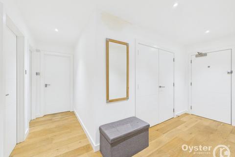 2 bedroom flat for sale, The Broadway, Buckingham House West Buckingham Parade The Broadway, HA7