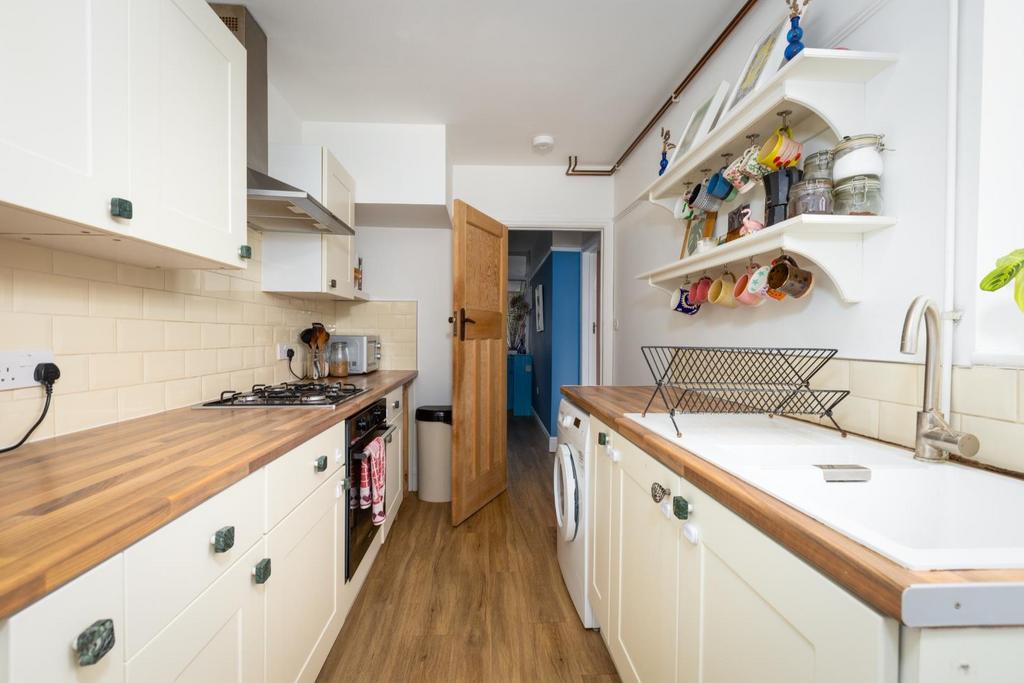 40 Dominion Road, S16--18.jpg