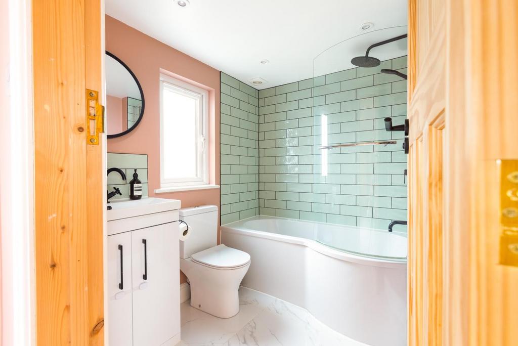 40 Dominion Road, S16--6.jpg