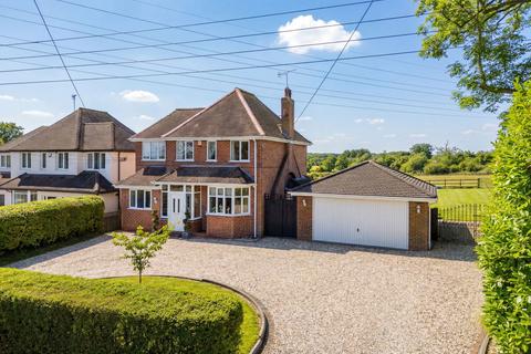 3 bedroom detached house for sale, Tanworth Lane, Shirley, Solihull, B90 4EA