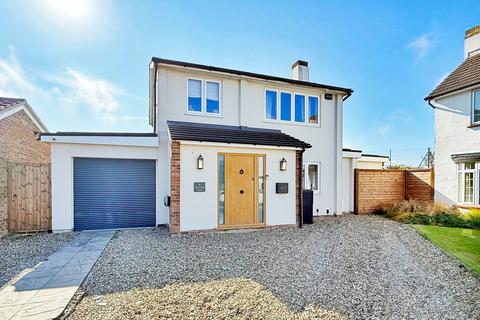 Grenville Close, Meopham, Gravesend, Kent, DA13 0PH