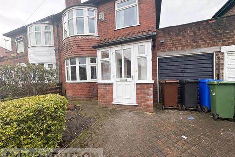 3 bedroom semi-detached house to rent, Annable Road, Droylsden, Manchester, Greater Manchester, M43