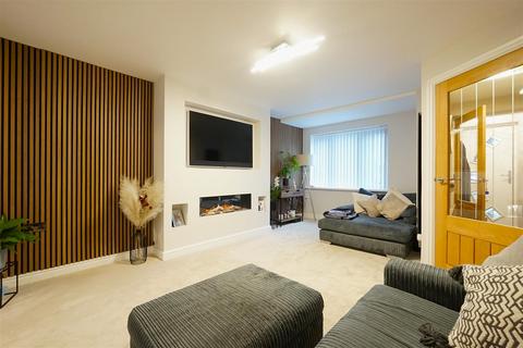4 bedroom detached house for sale, Lakeland Avenue, Barrow-In-Furness