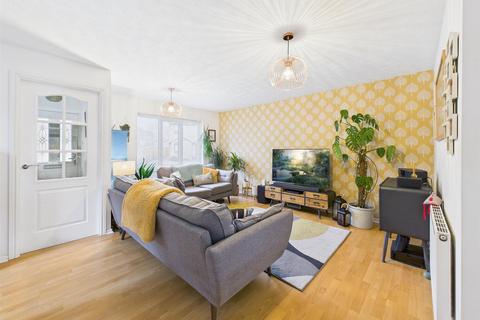 4 bedroom detached house for sale, Wensleydale Close, Bridlington