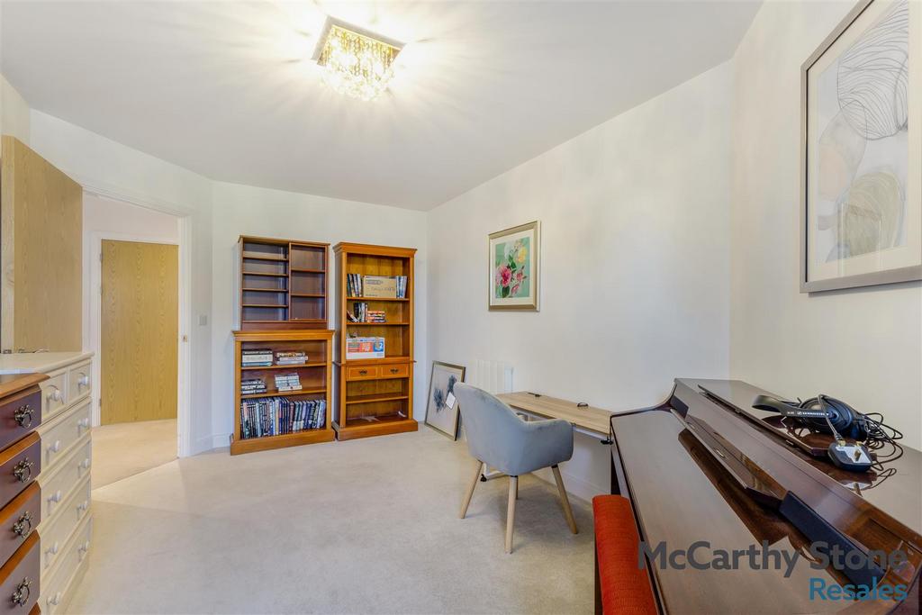 8675726-interior20.jpg