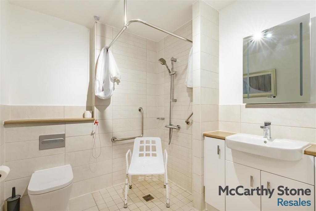 8675726-interior14.jpg