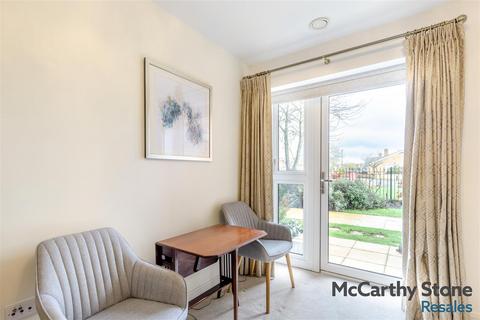 undefined, Oakhill Place, High View, Bedford, Bedfordshire, MK41 8FB