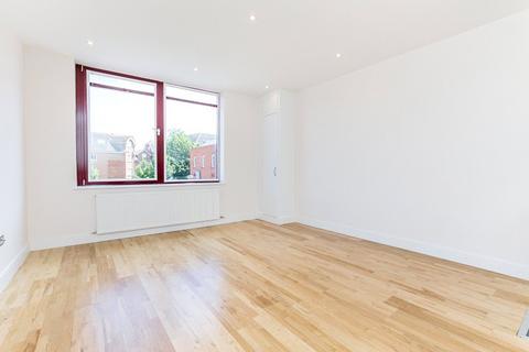 2 bedroom apartment for sale, Consort Way, HORLEY, Surrey, RH6