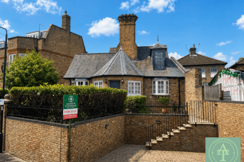 Paulin Drive, Winchmore Hill, N21