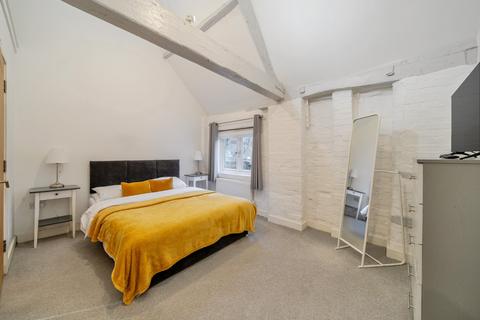 1 bedroom flat for sale, West Street, Farnham, Surrey, GU9