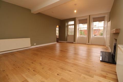 2 bedroom flat to rent, Grosvenor Crescent, Glasgow G12
