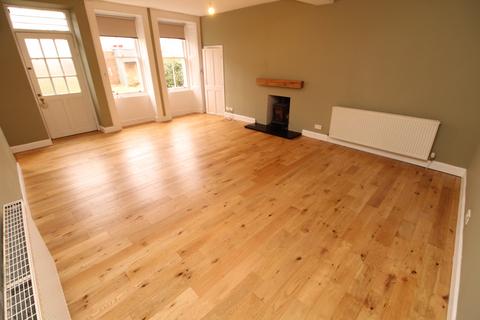 2 bedroom flat to rent, Grosvenor Crescent, Glasgow G12