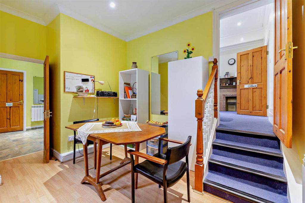 8676652-interior21-800.jpg