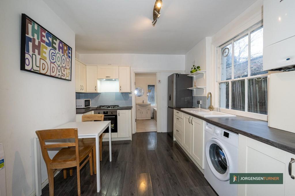 Kitchen .jpg