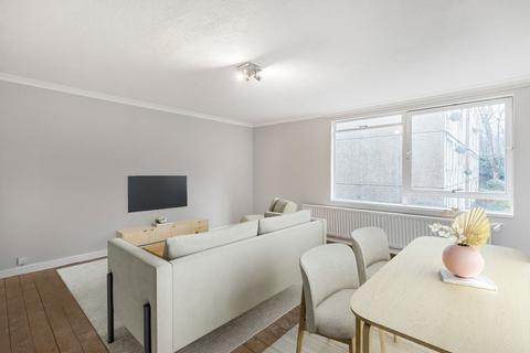 Carlton Drive, London SW15