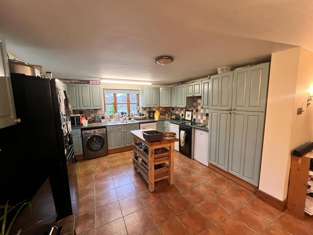 Kitchen.jpg