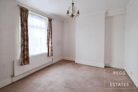 2 bedroom end of terrace house for sale, Hele Road, Torquay