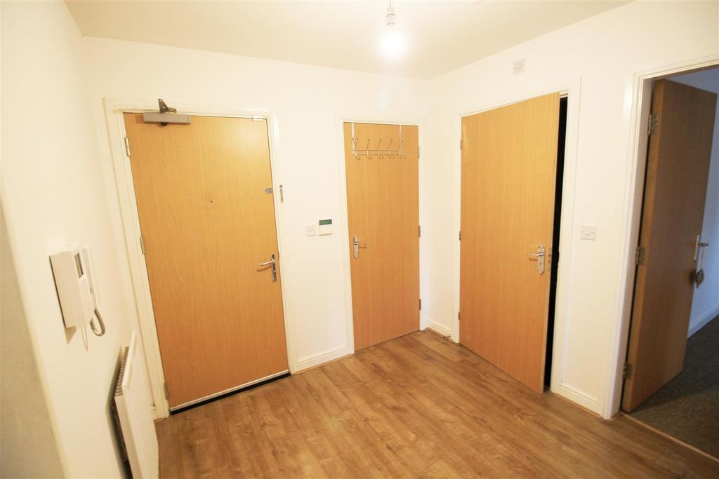 Entrance hall.jpg