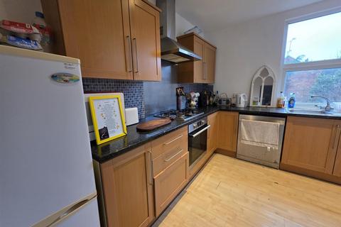 1 bedroom flat to rent, Daisy Road, London E18