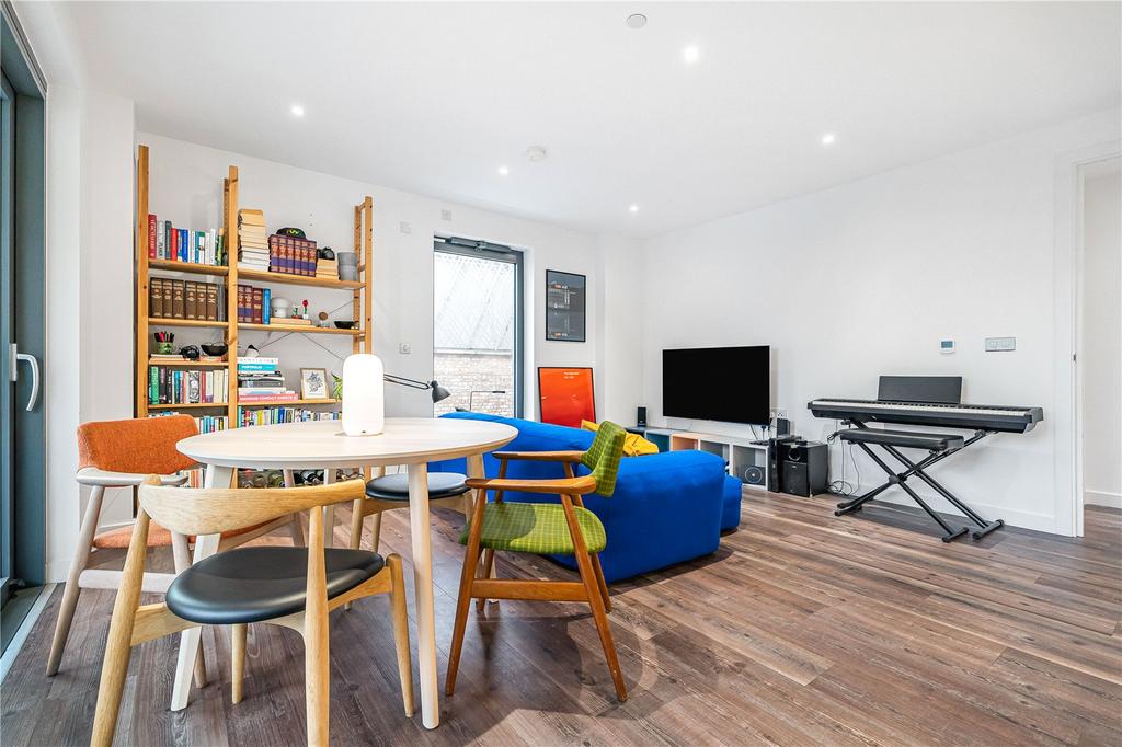 Reception/Kitchen