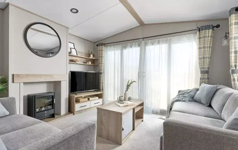 Abi Beverley Lounge Main Rt Web 802x505 F50 50