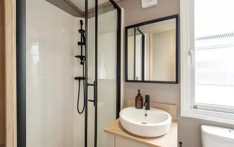 Dmc 200825 Victory 54 Web 1 802x505 F50 50