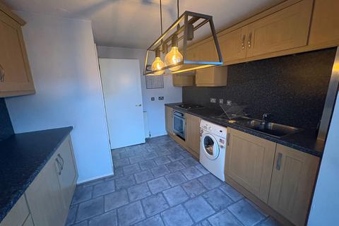 2 bedroom flat to rent, Burndyke Court, Glasgow, G51