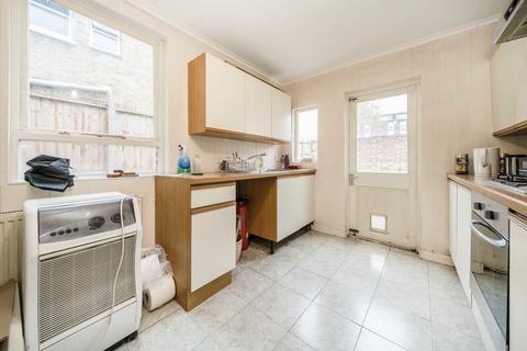 2 bedroom terraced house for sale, Percy Road, London N12