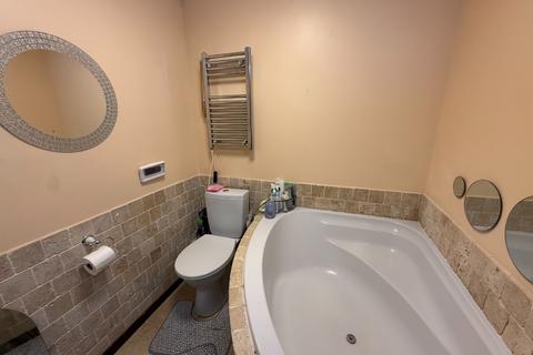 undefined, Houghton Regis, Bedfordshire LU5
