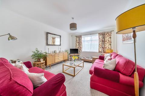 undefined, Fleet Close, Ruislip, Middlesex