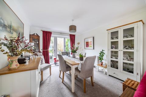 undefined, Fleet Close, Ruislip, Middlesex