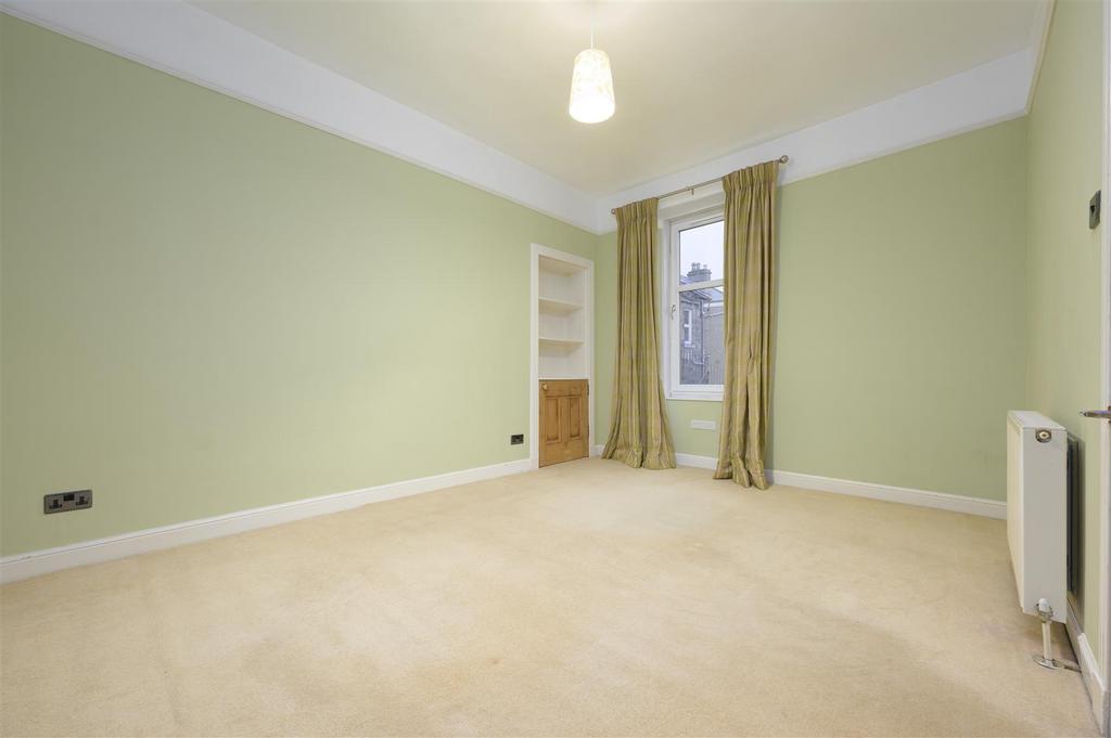14 Millhill Street021.jpg