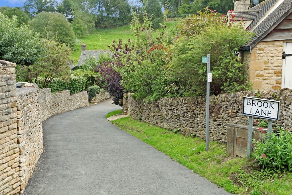 Brook Lane