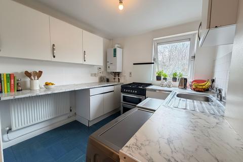 undefined, Hilton Close, Uxbridge, UB8