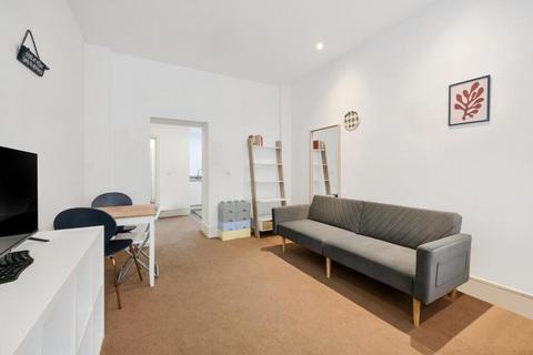 Studio for sale, Henriques Street, London, E1