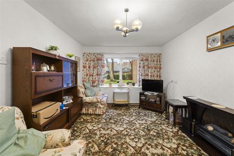 2 bedroom flat for sale, Cotteril Close, Manchester