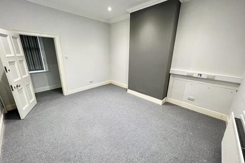 2 bedroom detached bungalow to rent, Woodland Road, Darlington DL3
